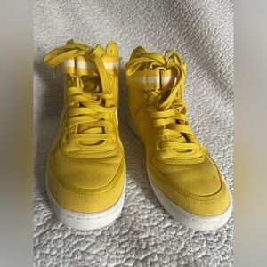 Nike Vandals canvas High-Top Sneakers in Bright Yellow
Women 11